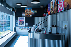 Cami Foyer